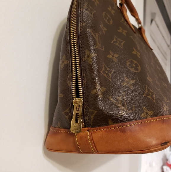 LOUIS VUITTON Monogram Alma MM - Picture 5 of 15